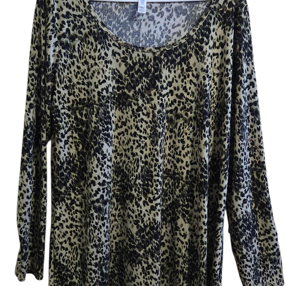 LuLaRoe Lynnae Animal Print Long Sleeve Blouse Size‎ 2XL Black And Green